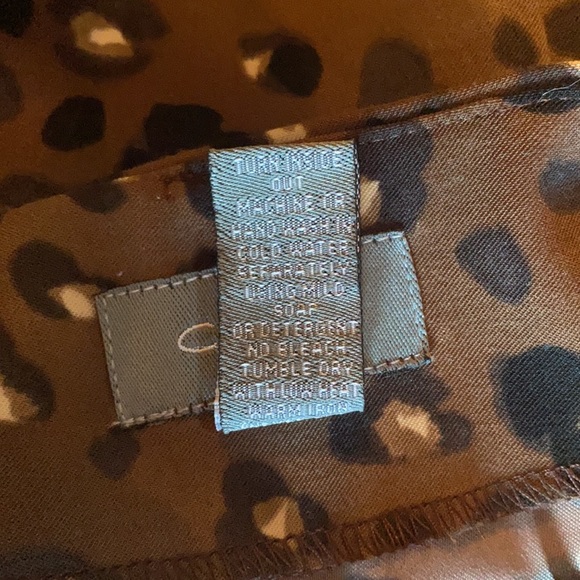 NWT Clere leopard print halter top - Picture 8 of 8